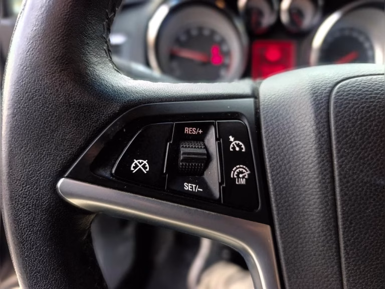 Opel Astra Enjoy 1.6T Mt6 — foto 12 de 16