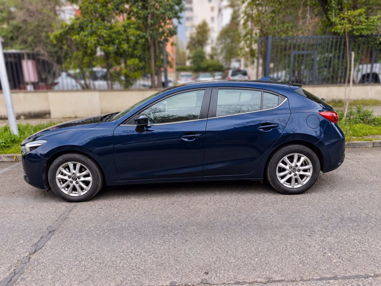 Mazda 3 — foto 3 de 19