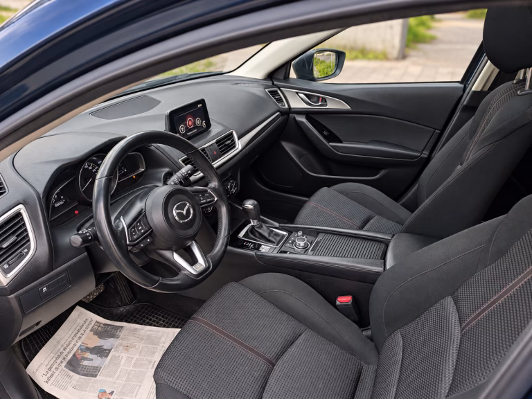 Mazda 3 — foto 6 de 19