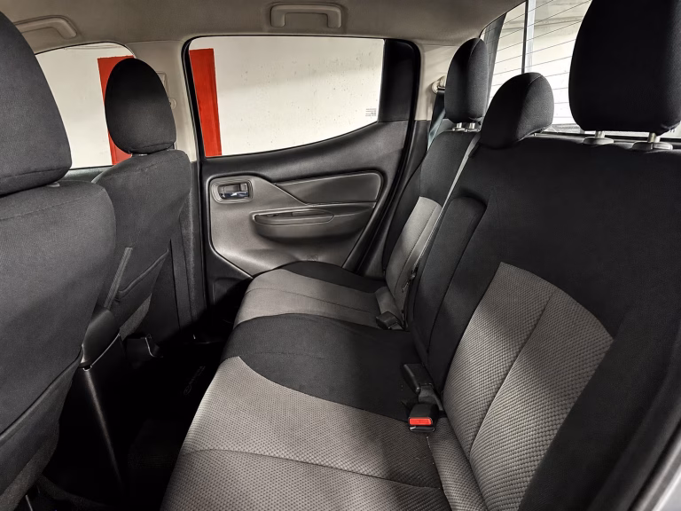 Mitsubishi L200 Katana Crt