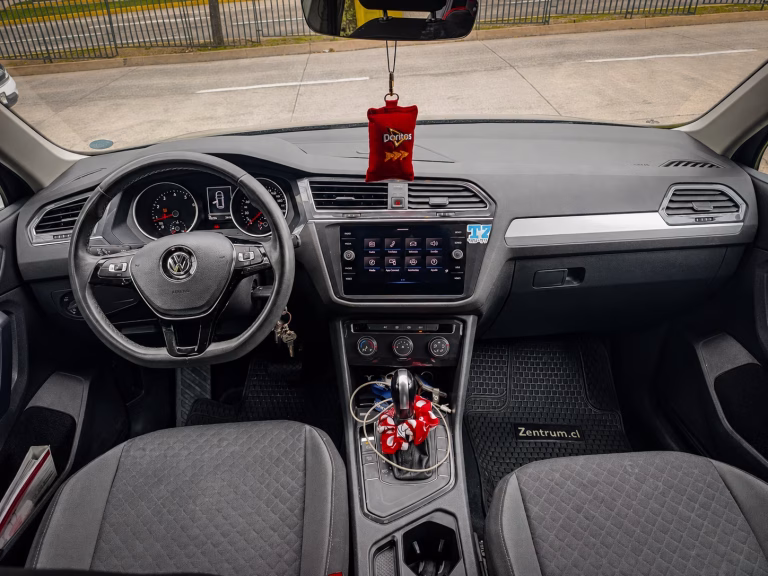 Volkswagen Tiguan Tsi At Comfortline — foto 10 de 18