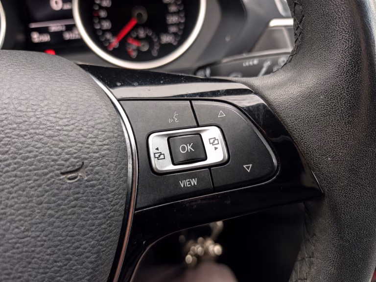 Volkswagen Tiguan Tsi At Comfortline — foto 13 de 18