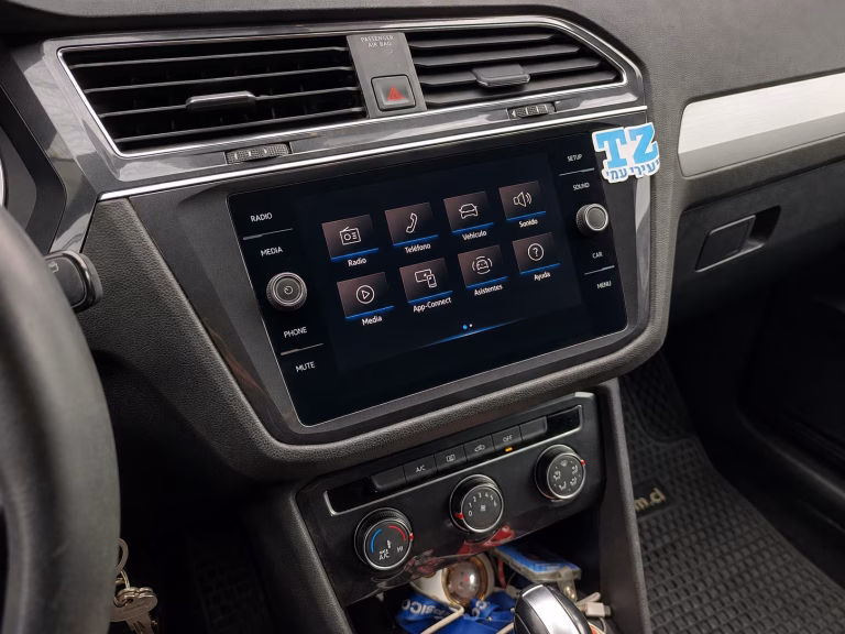 Volkswagen Tiguan Tsi At Comfortline — foto 14 de 18