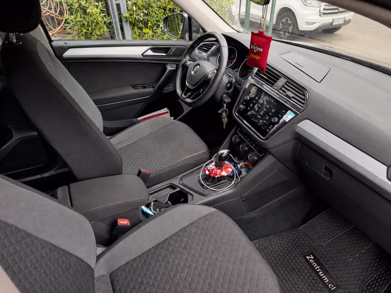 Volkswagen Tiguan Tsi At Comfortline — foto 16 de 18