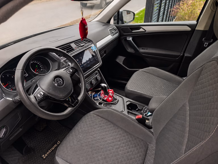 Volkswagen Tiguan Tsi At Comfortline — foto 9 de 18