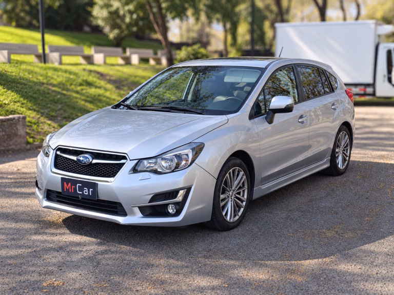 Subaru Impreza — foto 2 de 18