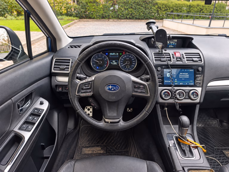 Subaru Impreza Sport — foto 13 de 19