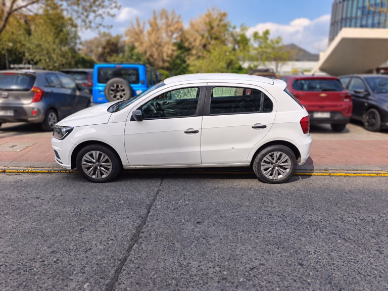 Volkswagen Gol Trendline — foto 3 de 15