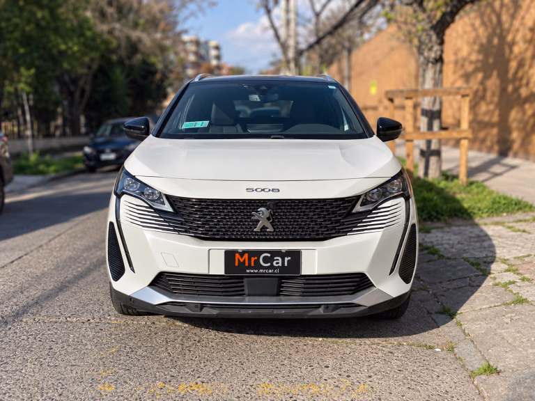Peugeot 5008 Gt Bluehdi 4×2