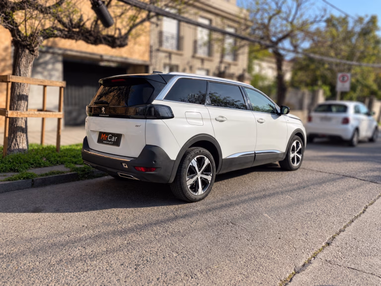 Peugeot 5008 Gt Bluehdi 4×2 — foto 4 de 20