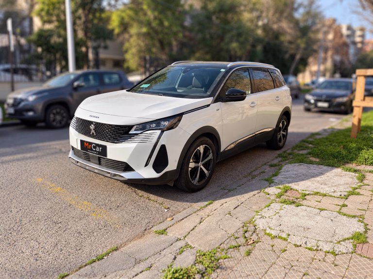 Peugeot 5008 Gt Bluehdi 4×2 — foto 9 de 20
