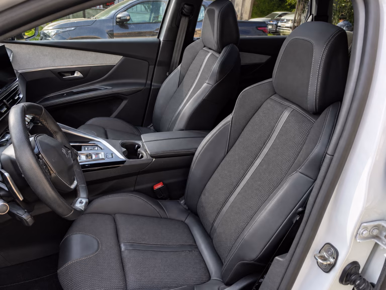 Peugeot 5008 Gt Bluehdi 4×2 — foto 13 de 20