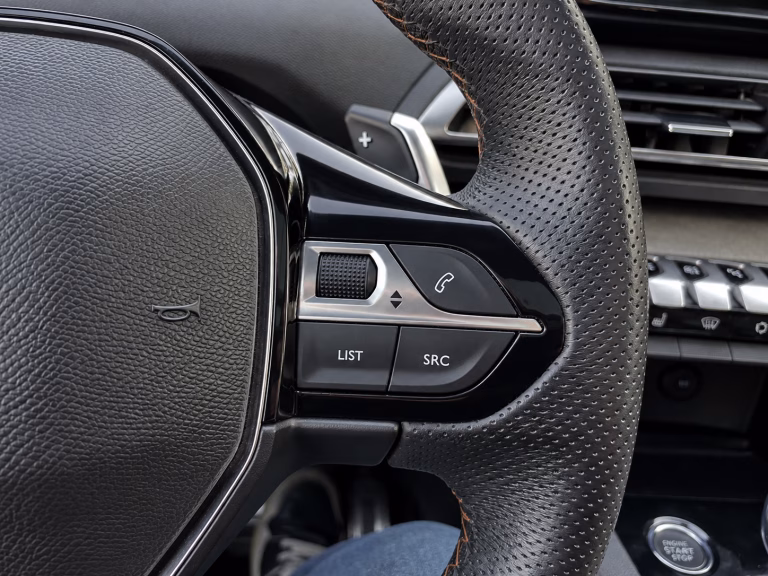 Peugeot 5008 Gt Bluehdi 4×2 — foto 18 de 20