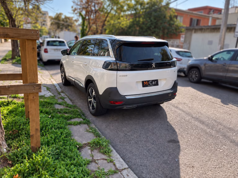 Peugeot 5008 Gt Bluehdi 4×2 — foto 20 de 20
