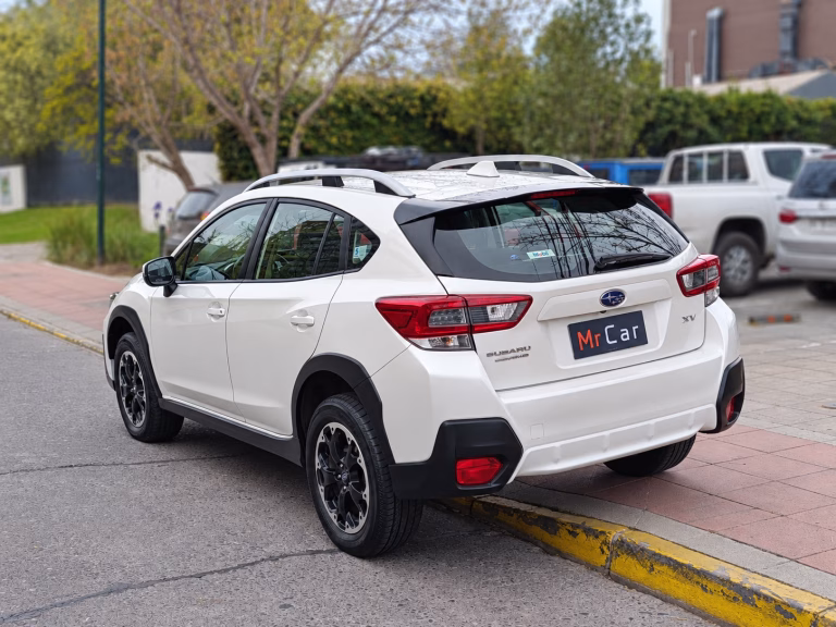 Subaru Xv — foto 10 de 17