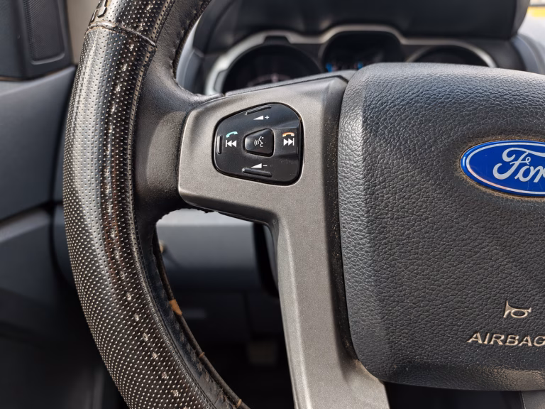 Ford Ranger Xlt — foto 4 de 18