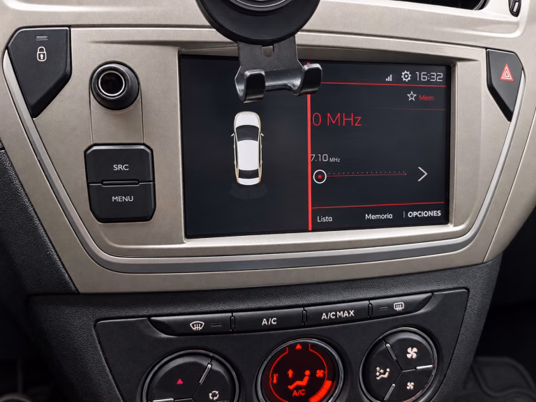 Citroën C-Elysée — foto 14 de 15