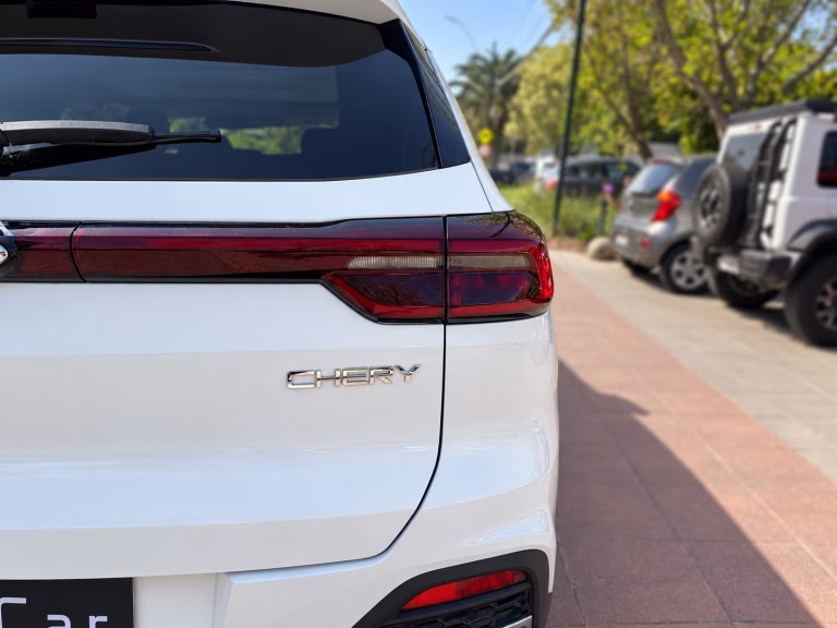 Chery Tiggo 8 — foto 8 de 15