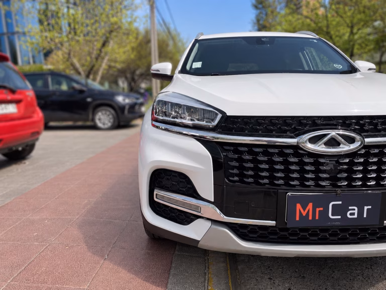 Chery Tiggo 8 — foto 6 de 15