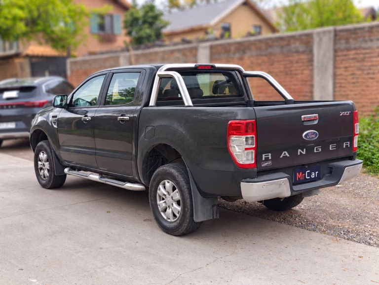 Ford Ranger Xlt — foto 4 de 19