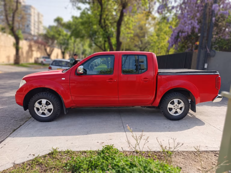 Nissan Navara — foto 6 de 14