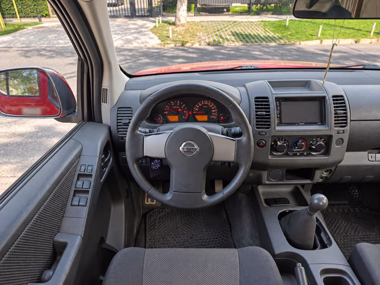 Nissan Navara — foto 10 de 14