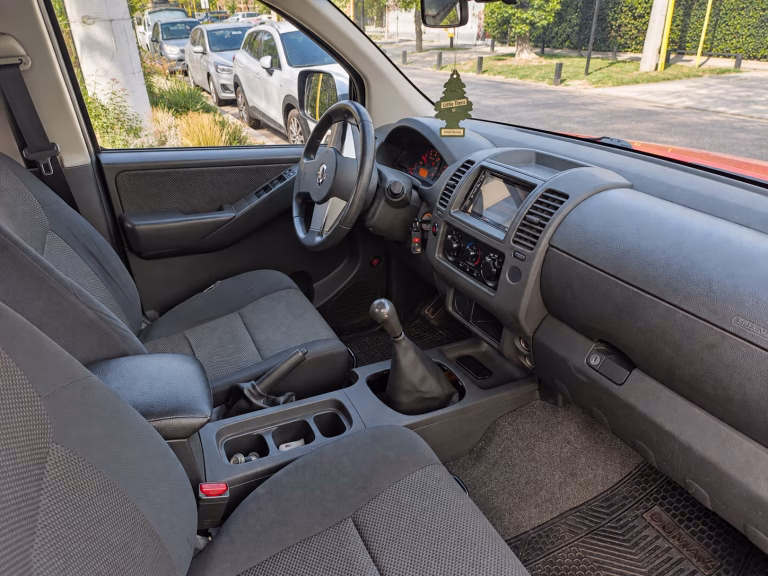Nissan Navara — foto 13 de 14