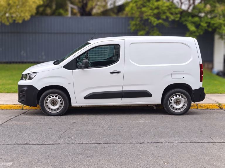 Peugeot Partner L1 — foto 7 de 14