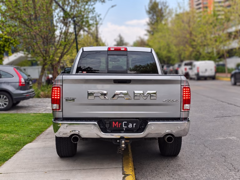 RAM 1500 — foto 5 de 19