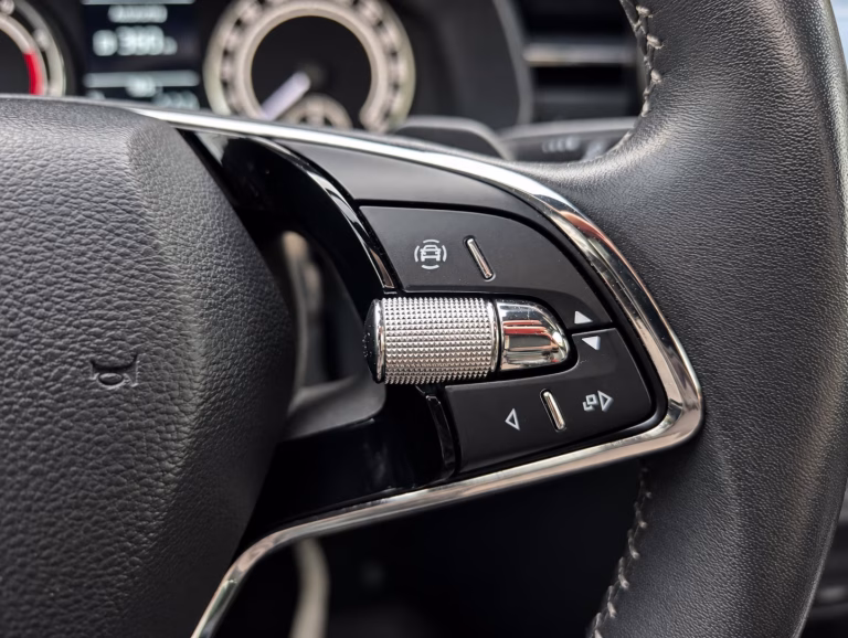 Škoda Kamiq — foto 13 de 19