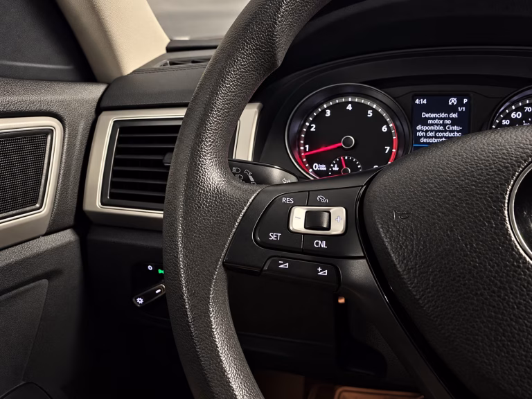 Volkswagen Atlas Trendline 4×4 — foto 8 de 9