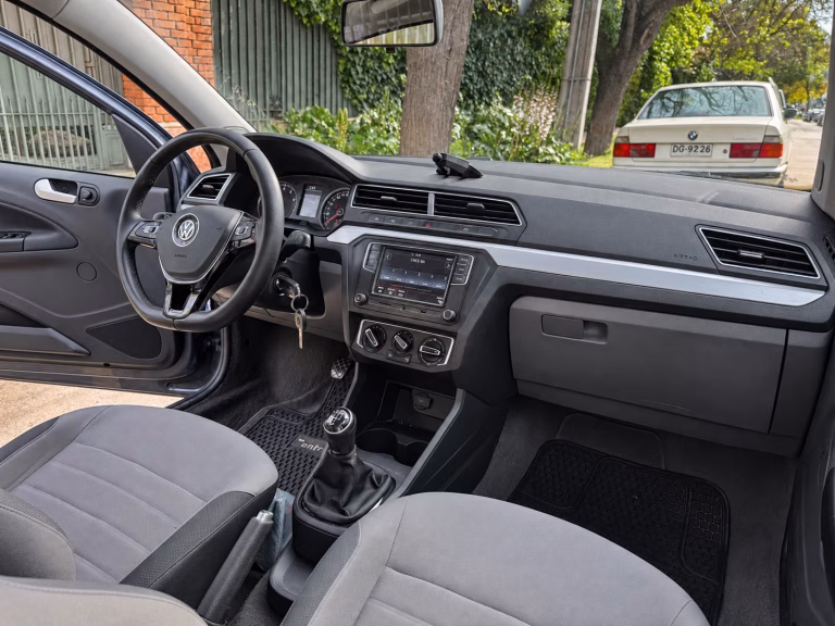 Volkswagen Gol Highline — foto 12 de 20