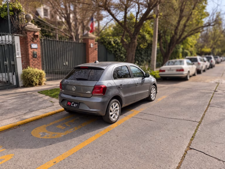 Volkswagen Gol Highline — foto 6 de 20