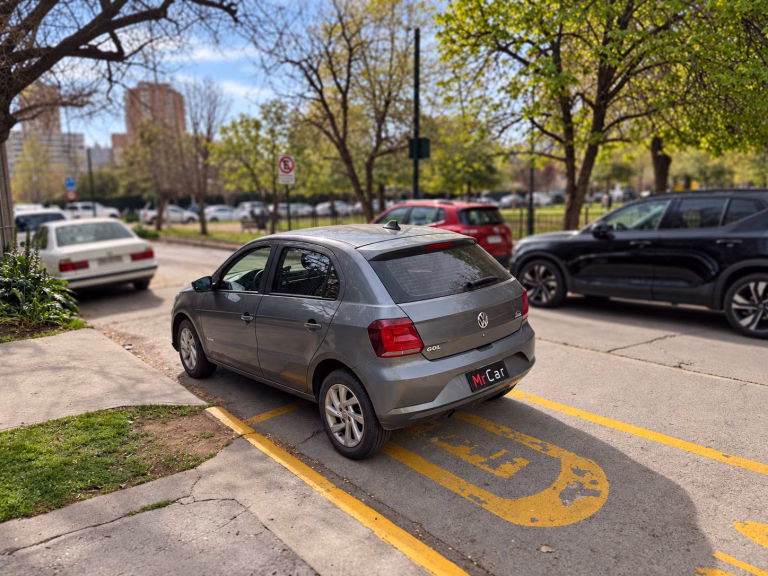 Volkswagen Gol Highline — foto 10 de 20