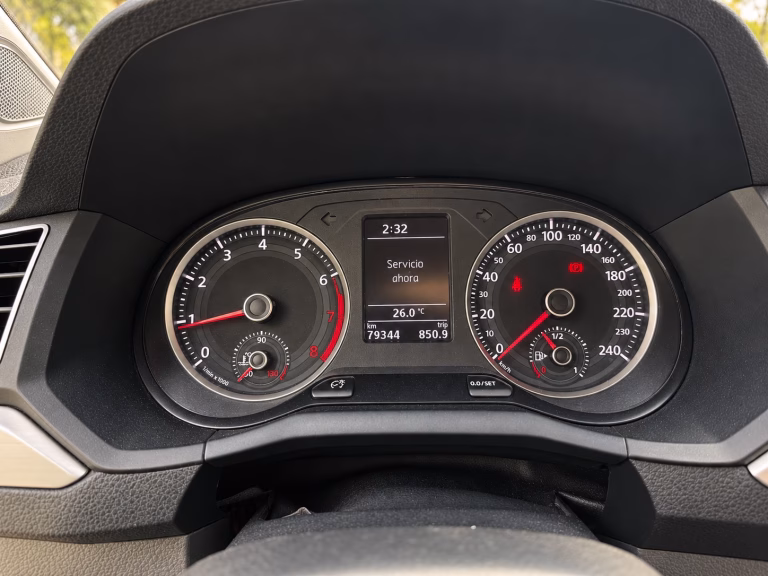 Volkswagen Gol Highline — foto 8 de 20