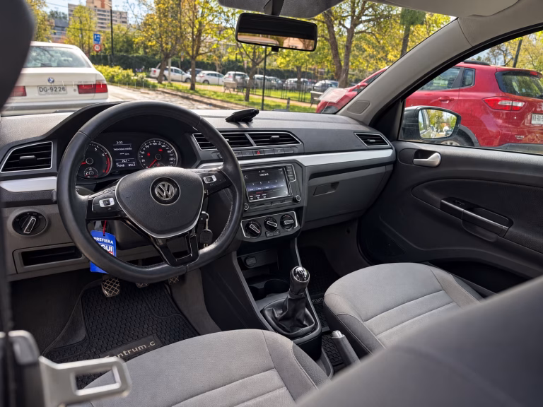 Volkswagen Gol Highline — foto 7 de 20