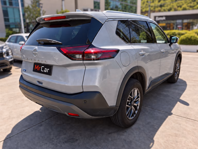 Nissan X-Trail — foto 4 de 10