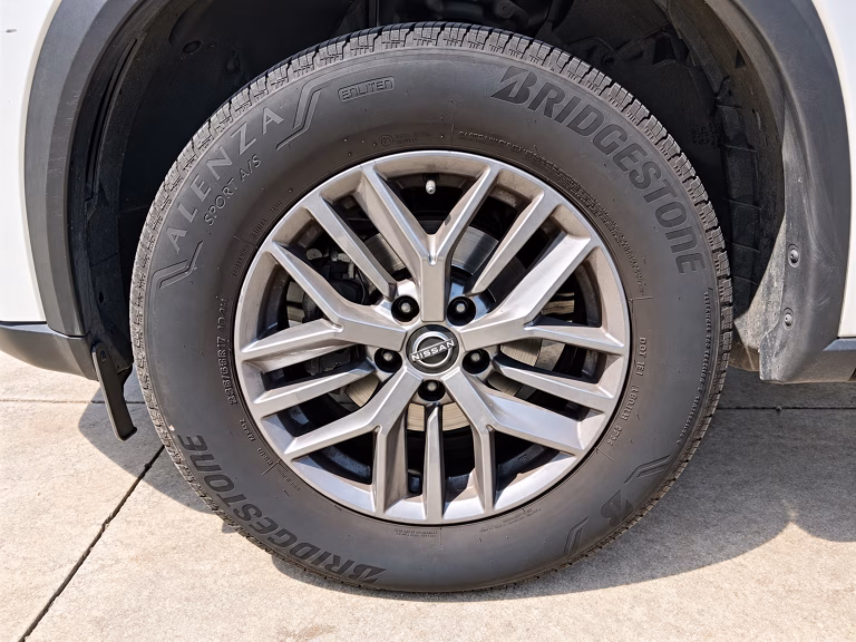 Nissan X-Trail — foto 8 de 10