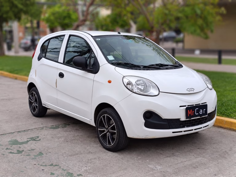 Chery Iq — foto 3 de 14