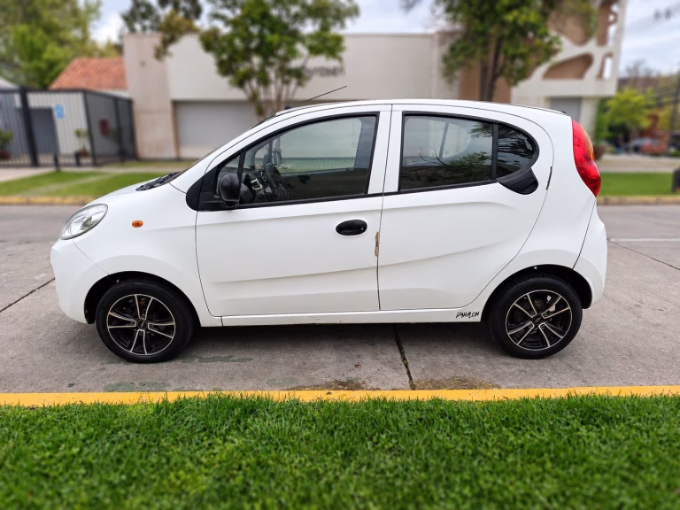 Chery Iq — foto 4 de 14