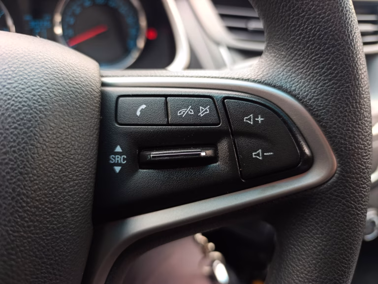 Chevrolet Sail Nb — foto 12 de 16