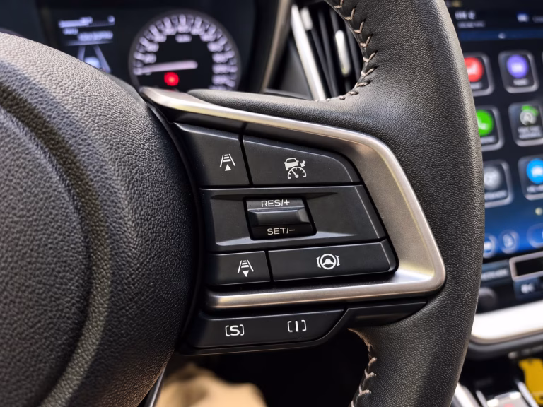 Subaru Outback Touring — foto 12 de 19