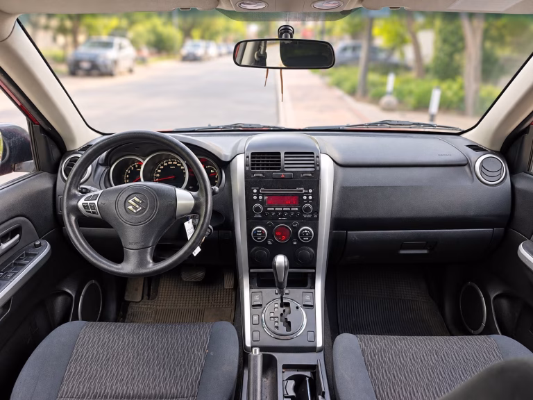 Suzuki Grand Nomade At Glx Sport — foto 10 de 17