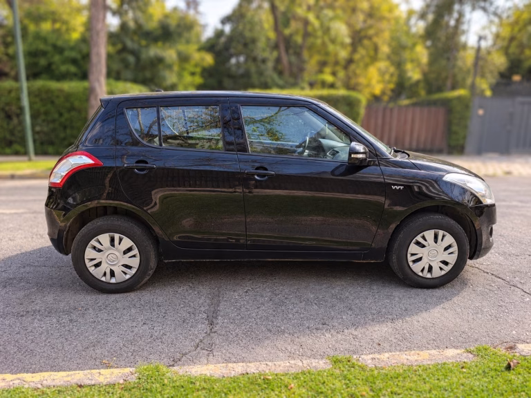 Suzuki Swift Gl Ac — foto 7 de 16