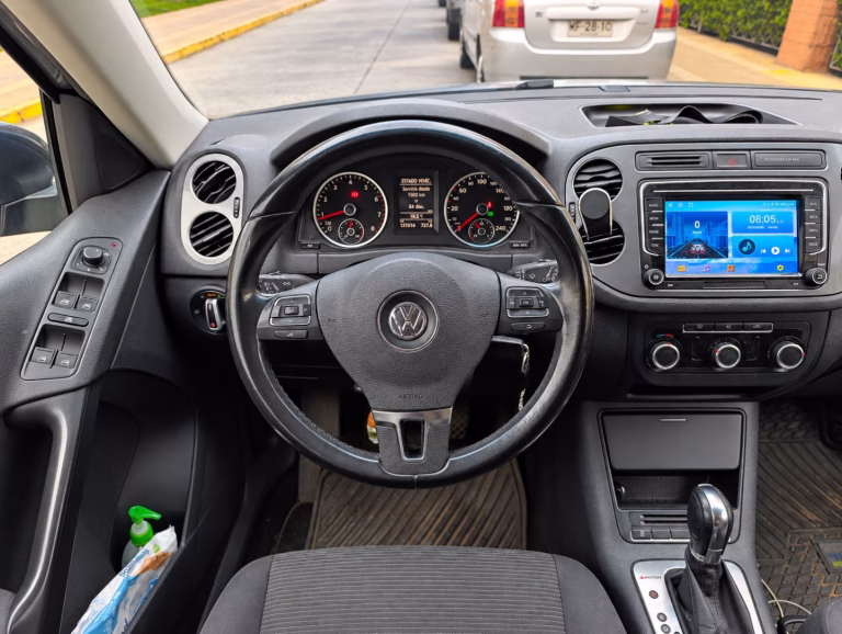 Volkswagen Tiguan At 4Motion — foto 8 de 15